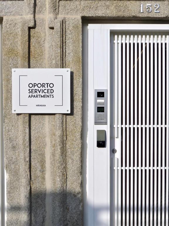 Oporto Serviced Apartments - Miragaia II - Resim 8