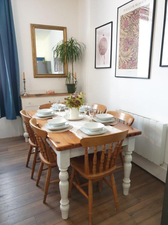 A haven in the centre of Glastonbury - Apartamento De Dos Dormitorios
