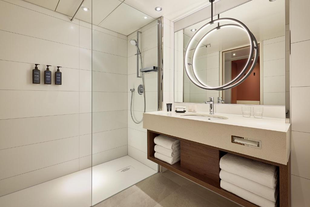 Sheraton Frankfurt Airport Hotel & Conference Center - Resim 9