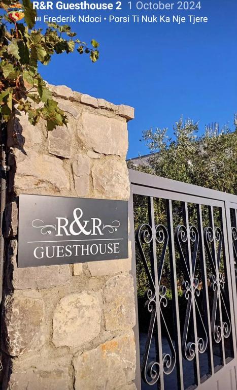 Fotografie z fotogalerie ubytování R&R GESTHOUSE v destinaci Shirokë