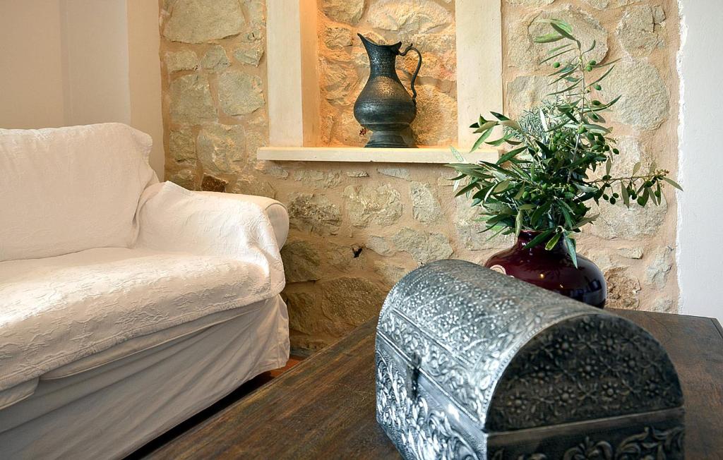 Posedenie v ubytovaní Olive Coast Suites