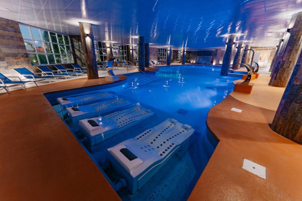 Bazén v ubytování Rosa Agustina Guanaqueros Resort nebo v jeho okolí