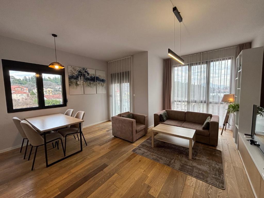 LINA - PG, Gorica Park View Apartment - Housity