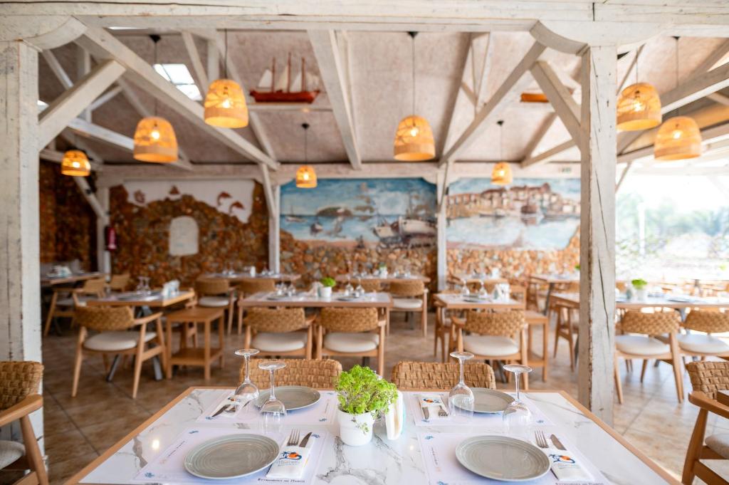 Vournelis Beach Hotel and Spa - 7