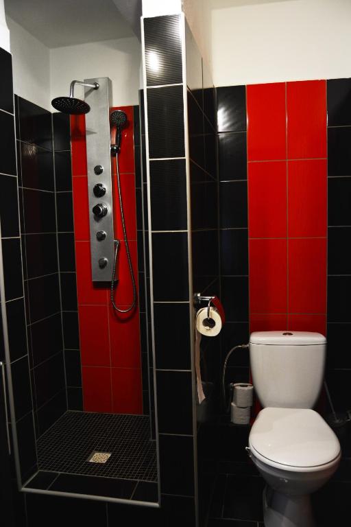 Koupelna v ubytování Restaurace a penzion Lutena