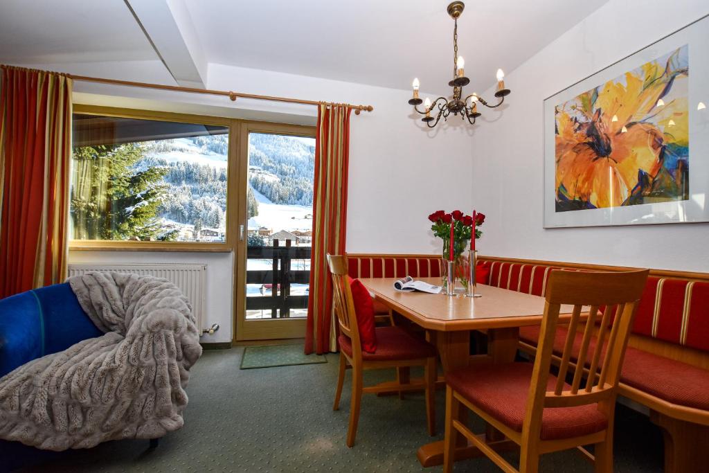 Posezení v ubytování Hotel-Garni Austria