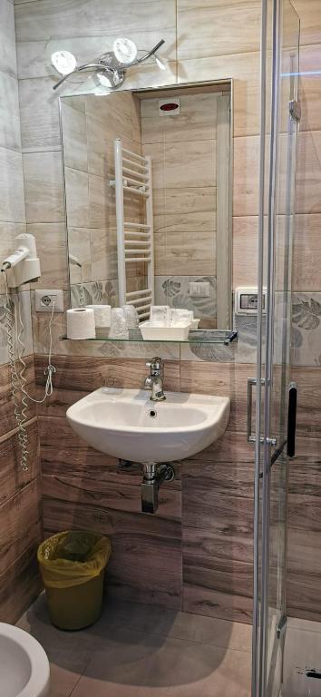 A bathroom at Hotel Orchidea