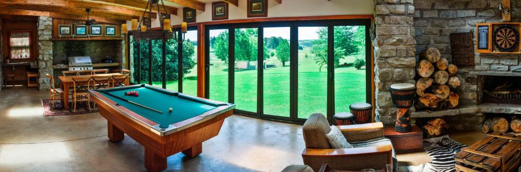 Tavolo di biliardo di The FarSide Country Manor