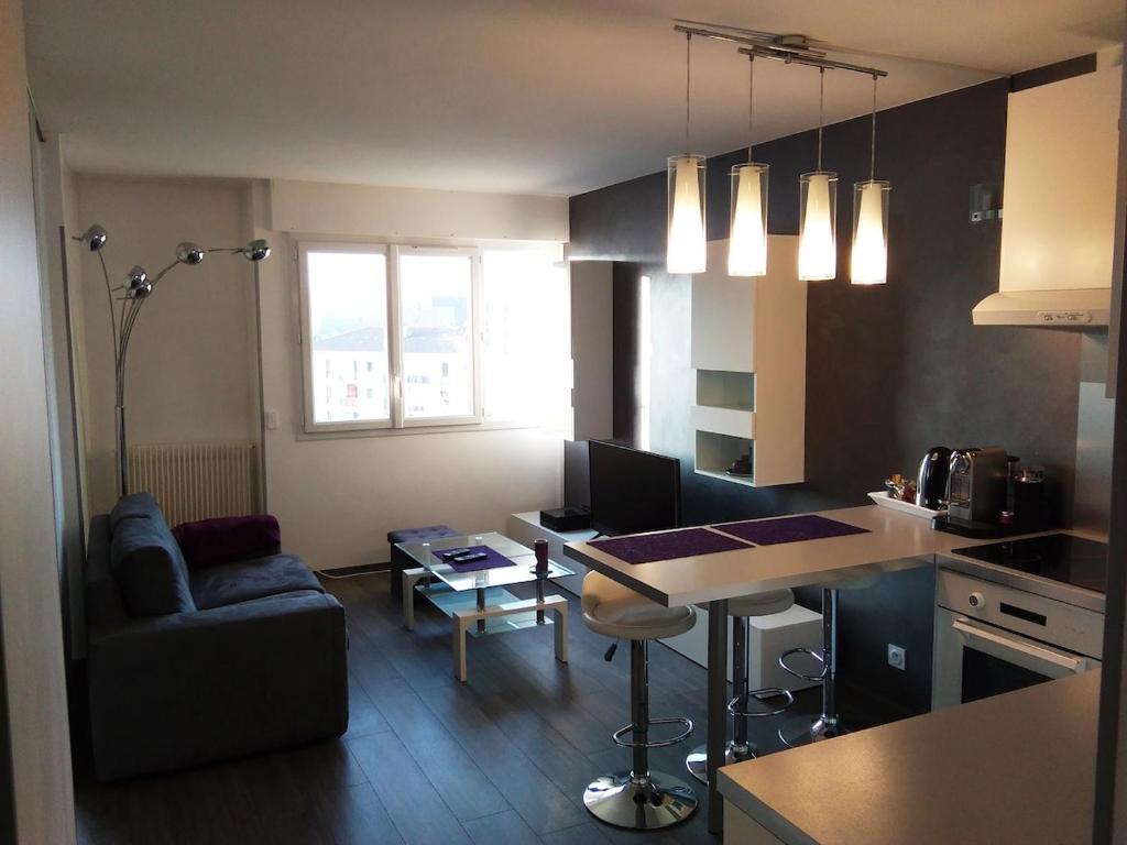 Le41Annecy T2 40m2 old town private parking accommodation image