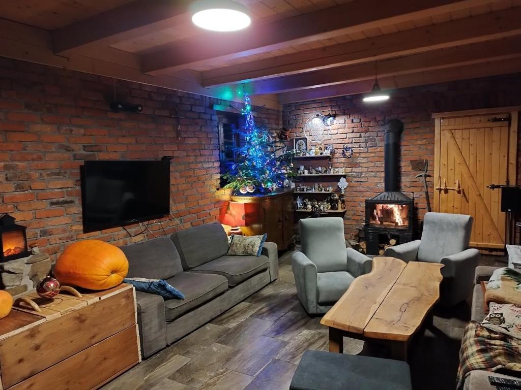 TV a/nebo společenská místnost v ubytování Stara Chata w Beskidach