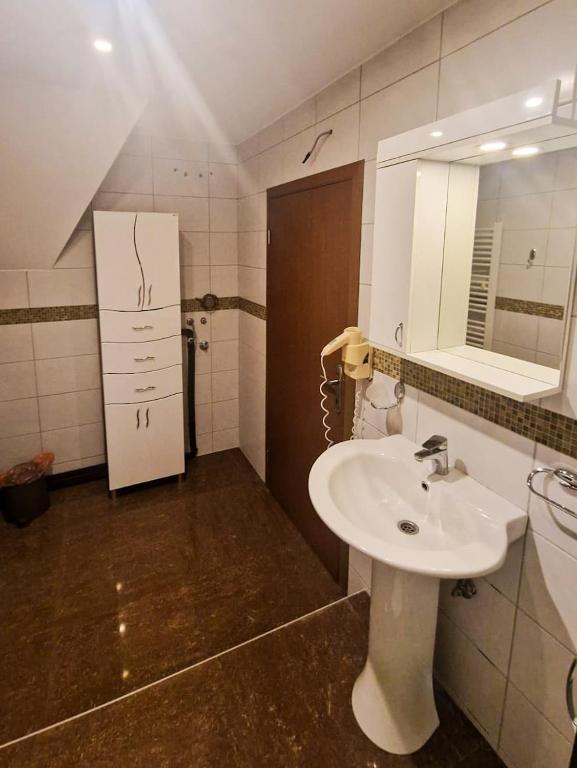 Vannituba majutusasutuses Sobe kod brata