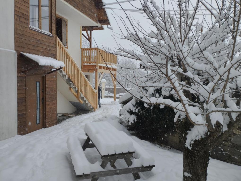 La Terrasse des Ecrins v zimě