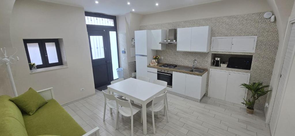Kuchyň nebo kuchyňský kout v ubytování Gesuiti Home di Agata e Aurora