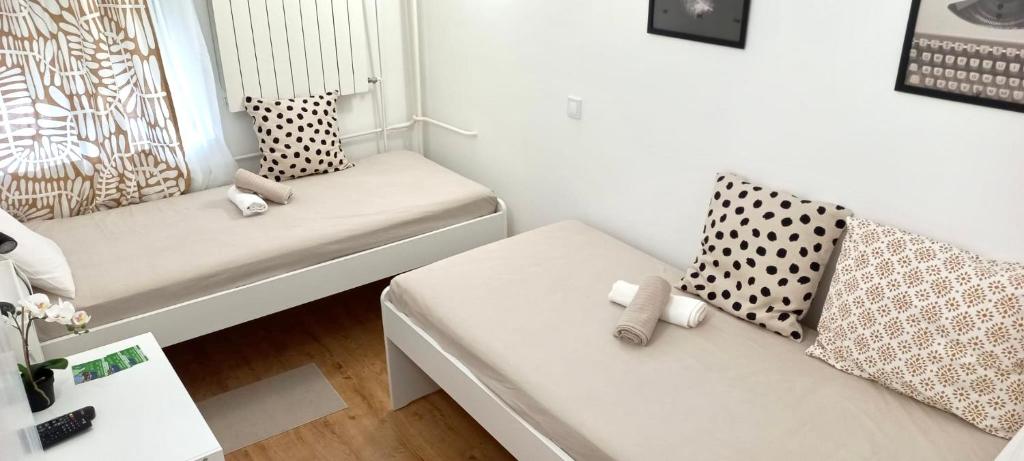 Ruang duduk di Rooms & Apartments Miavik