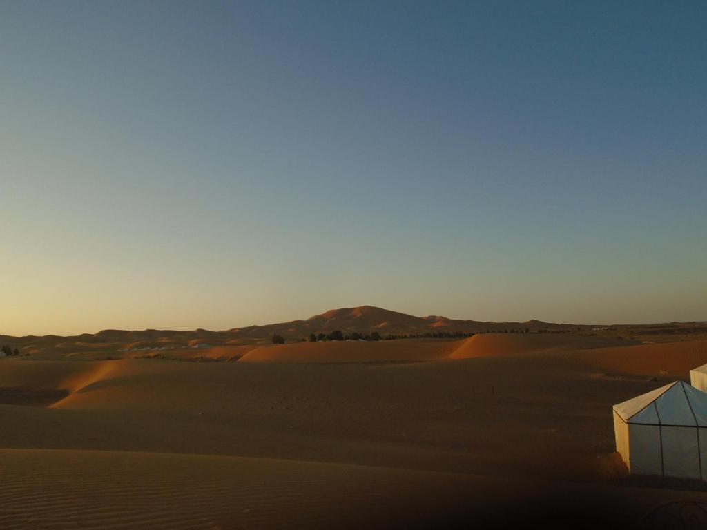 Paisaje cerca de este tented camp