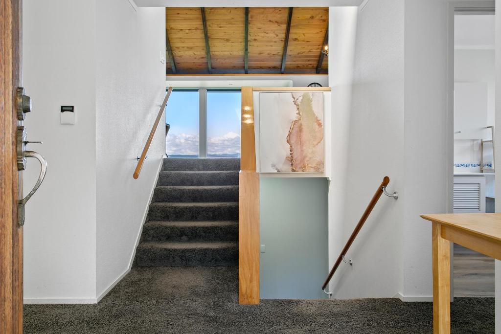 Taupo Lake House With Breathtaking Panoramic Views - Resim 14