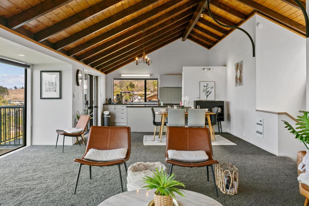 Taupo Lake House With Breathtaking Panoramic Views - Resim 27