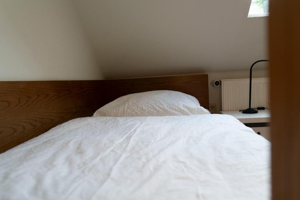 
Single Room with Private Bathroom
