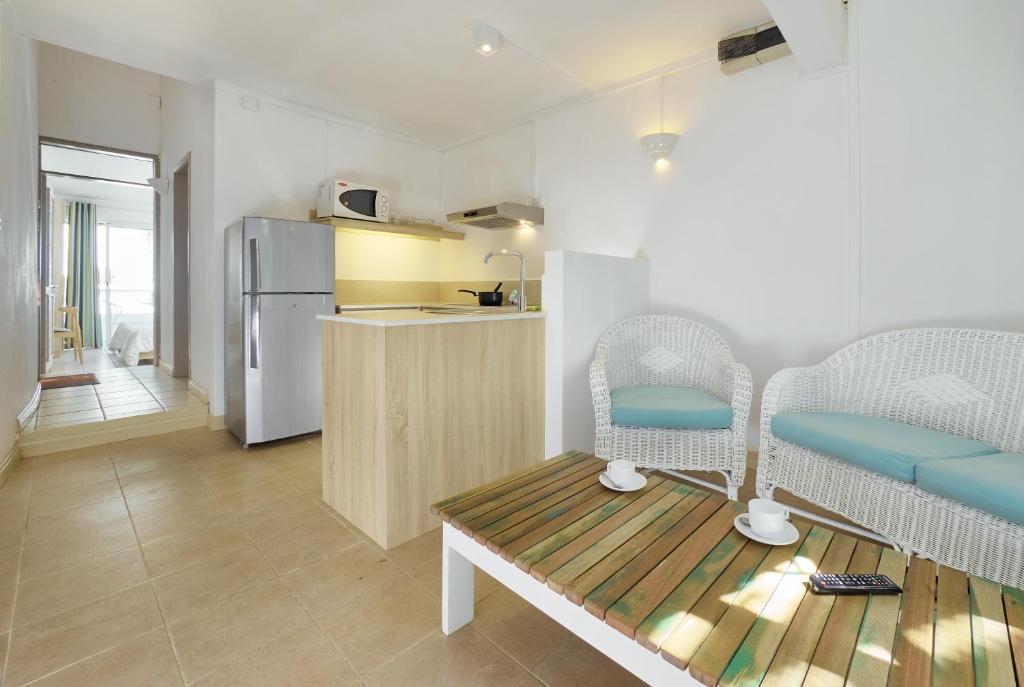 Le Beachclub - One-Bedroom Apartment Garden View