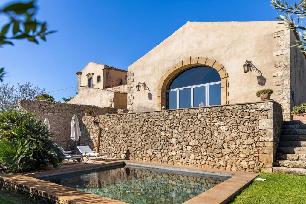 Сад в Masseria Costanza Vendicari