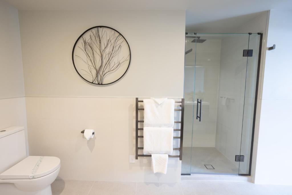 Belle Mer Beachfront Apartments - Self Serviced - Resim 40