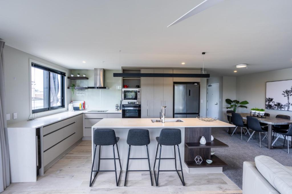 Belle Mer Beachfront Apartments - Self Serviced - Resim 4