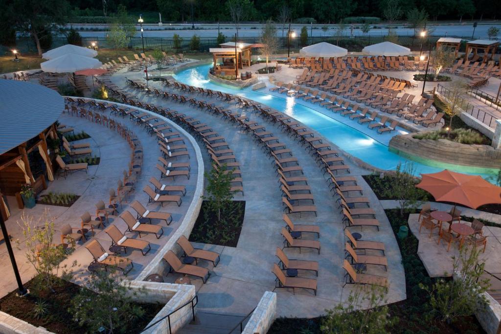 Gaylord Texan Resort and Convention Center photo