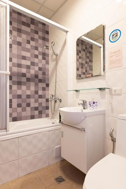 REST Book & Bed - Appartement De Trois Chambres