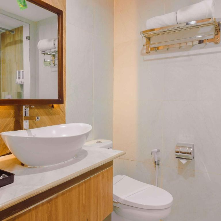 Koupelna v ubytování Fahira Hotel Syariah Bukittinggi