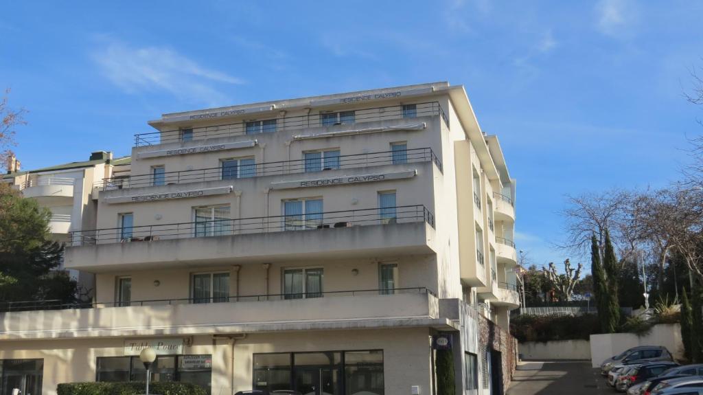 Residence Services Calypso Calanques Plage - Resim 30