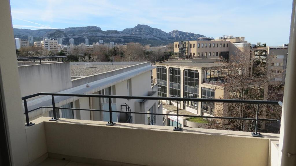 Residence Services Calypso Calanques Plage - Resim 15