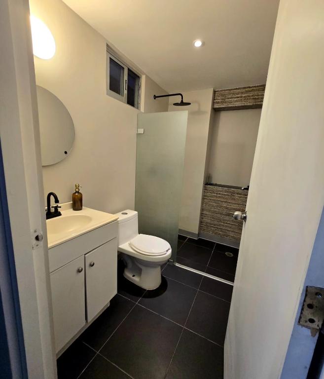 Koupelna v ubytování HOM Hostel Boutique