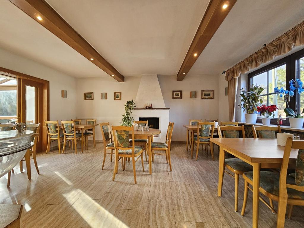Posezení v ubytování Arrivel am Bergson - bisher Hotel Neuner