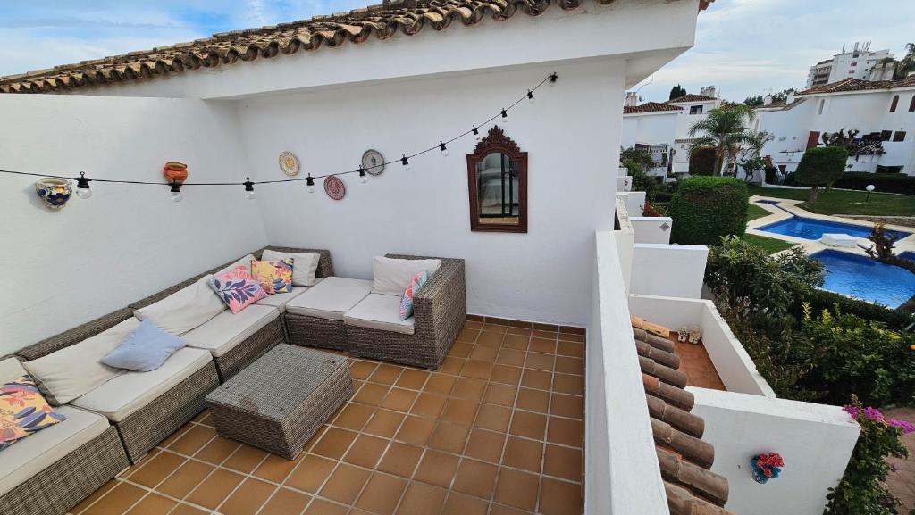 Bazén v ubytovaní 4 Bedroom Townhouse 200 meters from the Beach! alebo v jeho blízkosti