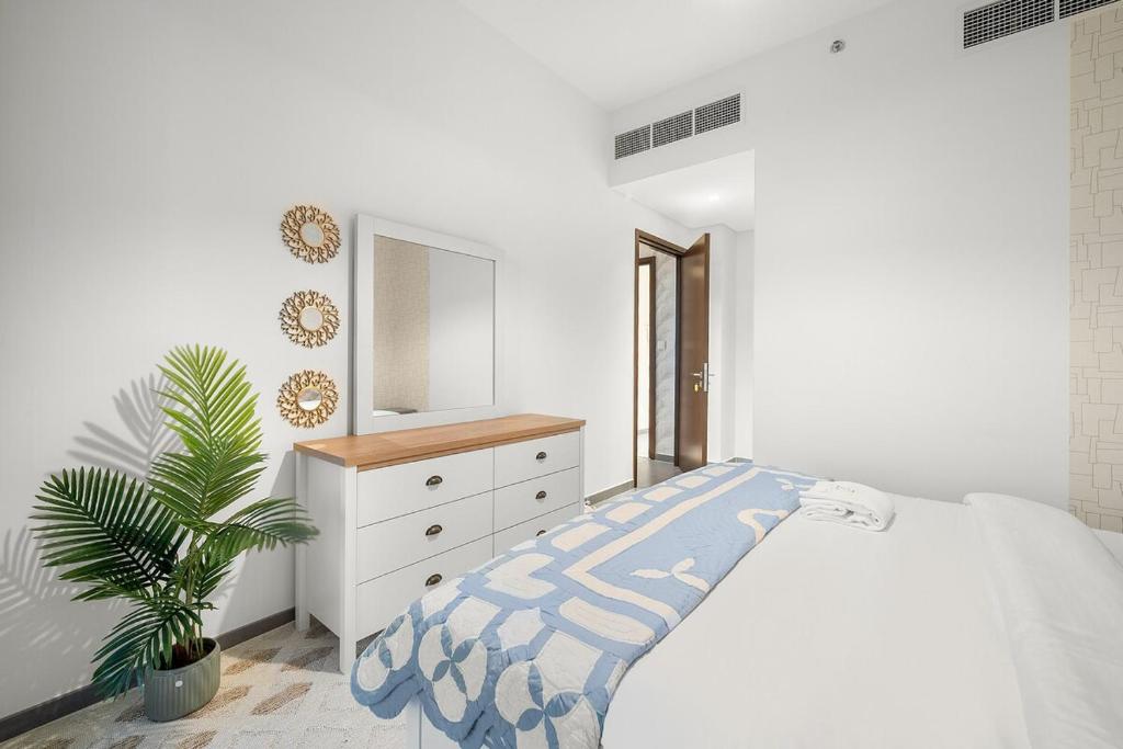 Letto o letti in una camera di FIRST CLASS 2BR Mesmerizing Creekfront Views