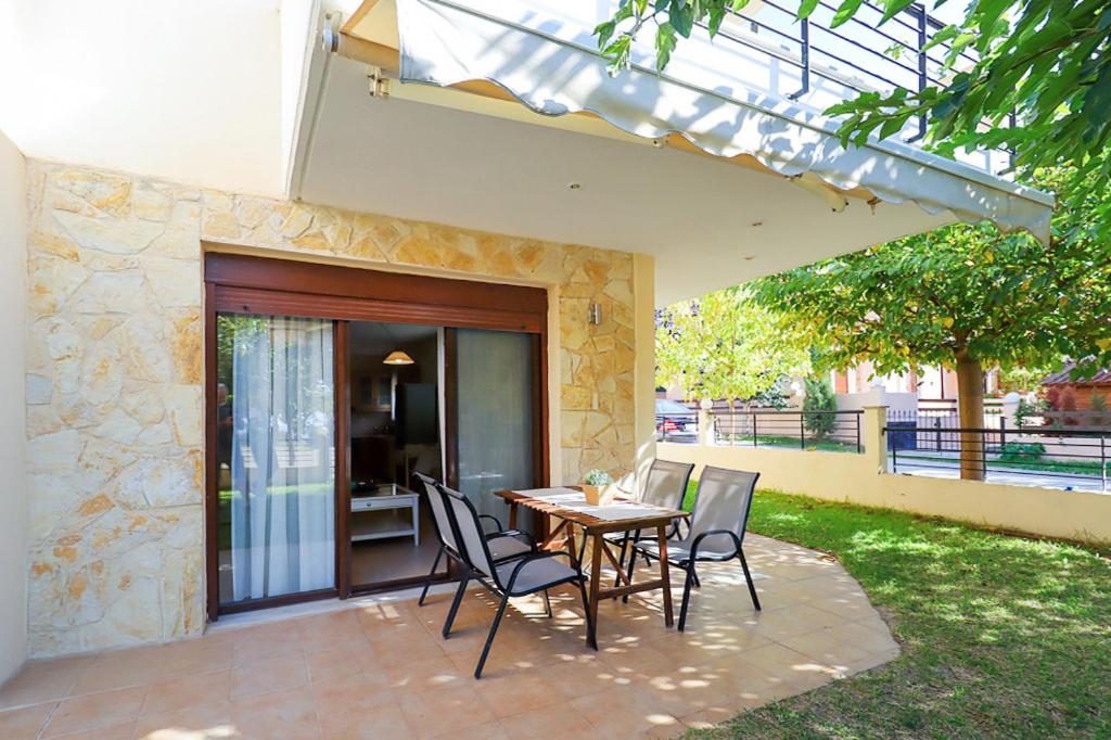 Balkón nebo terasa v ubytování Guedin Sea Side Maisonette, Nikiti