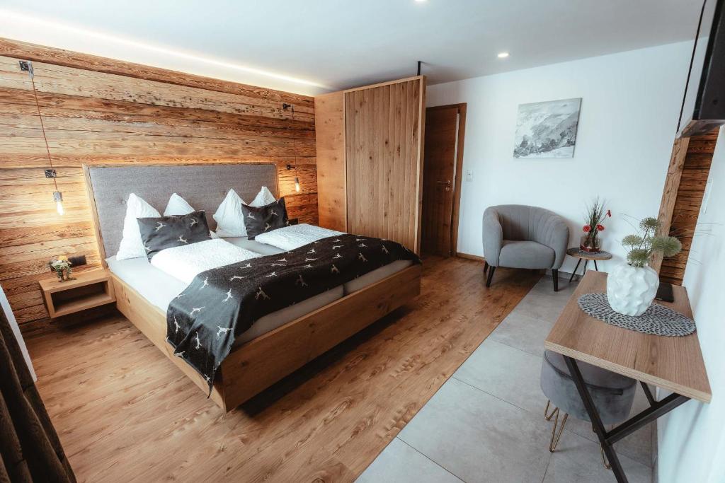 Posteľ alebo postele v izbe v ubytovaní Hotel Gasthof Walcher