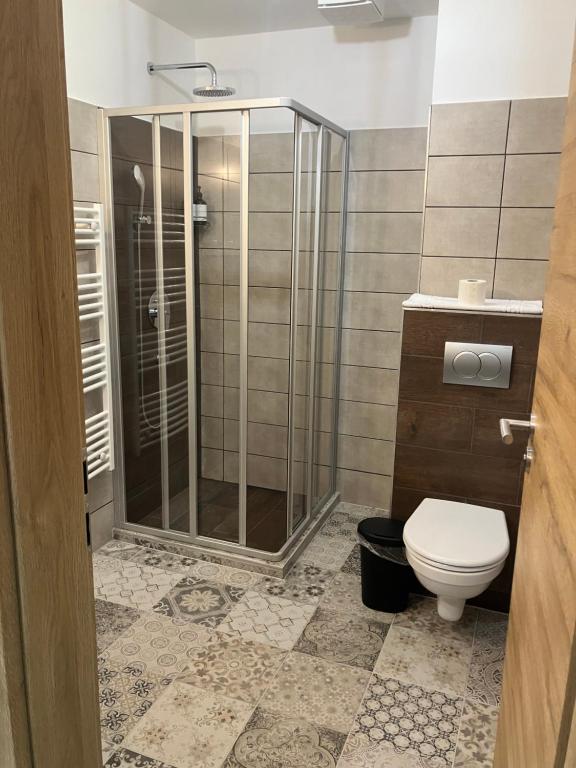Ένα μπάνιο στο Ludwig Hotel