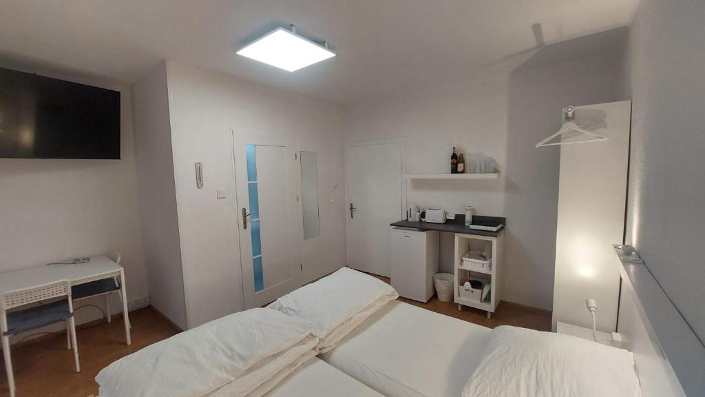 Hotel Konty Self-Service - Studio With Terrace