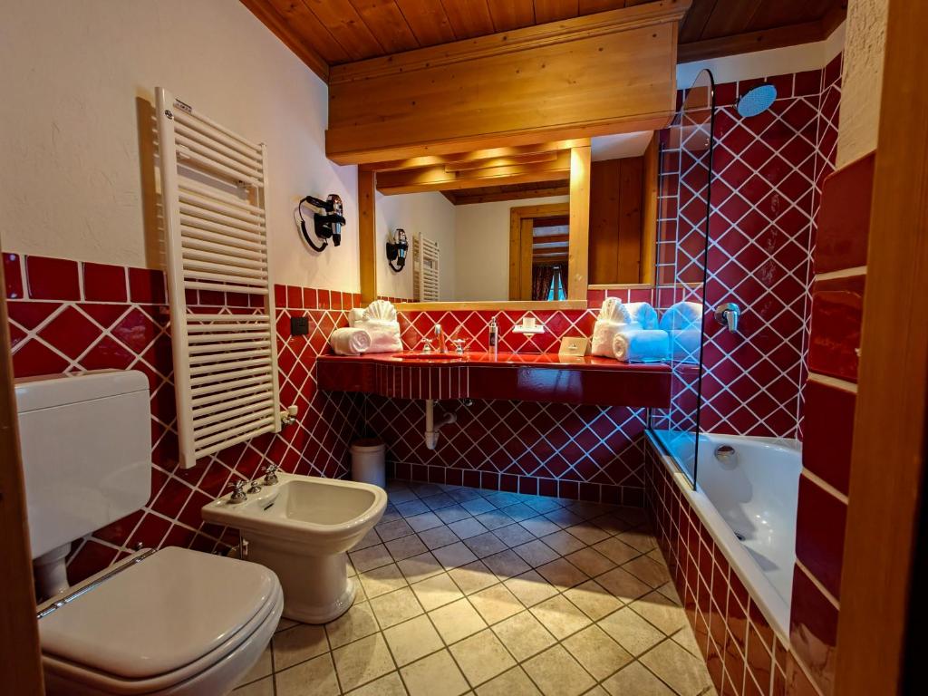 Koupelna v ubytování Hotel Breithorn