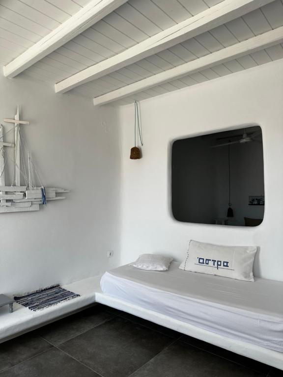 Postel nebo postele na pokoji v ubytování Astra Serifos