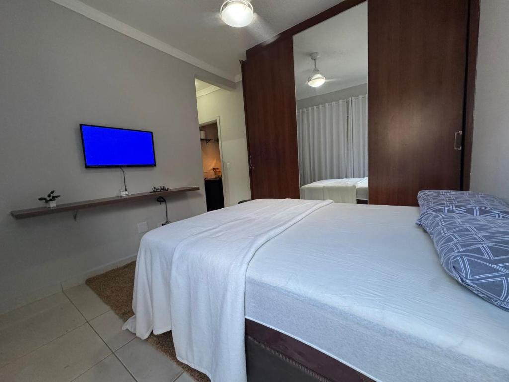 Imagem da galeria de Flat confortável e próximo ao Hospital Hu e Aeroporto em Londrina