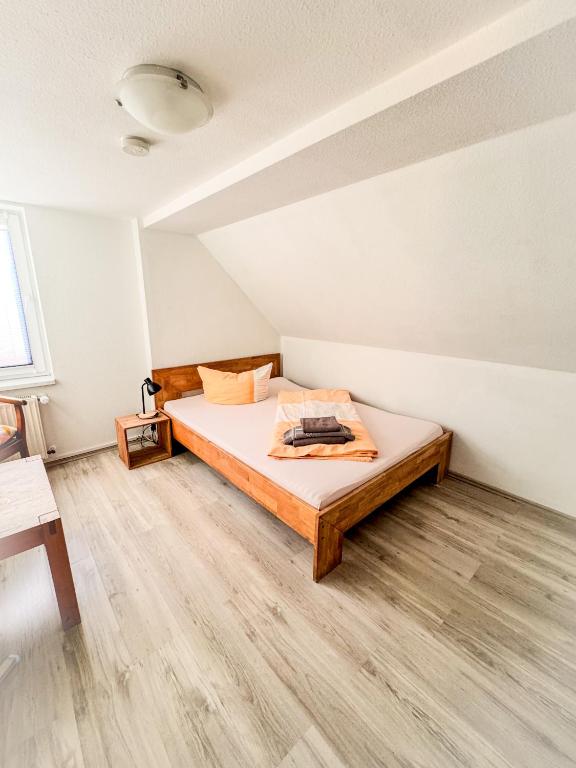 Postel nebo postele na pokoji v ubytování Landgasthof am Bäumchen