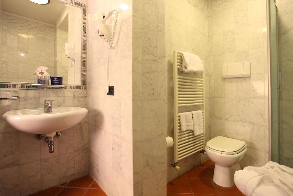Łazienka w obiekcie Hotel Panama