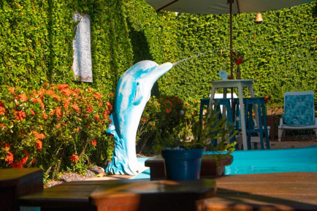A piscina localizada em Pousada Portal da Concha ou nos arredores