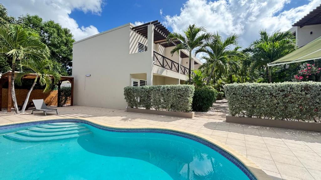 Πισίνα στο ή κοντά στο Alma Curacao