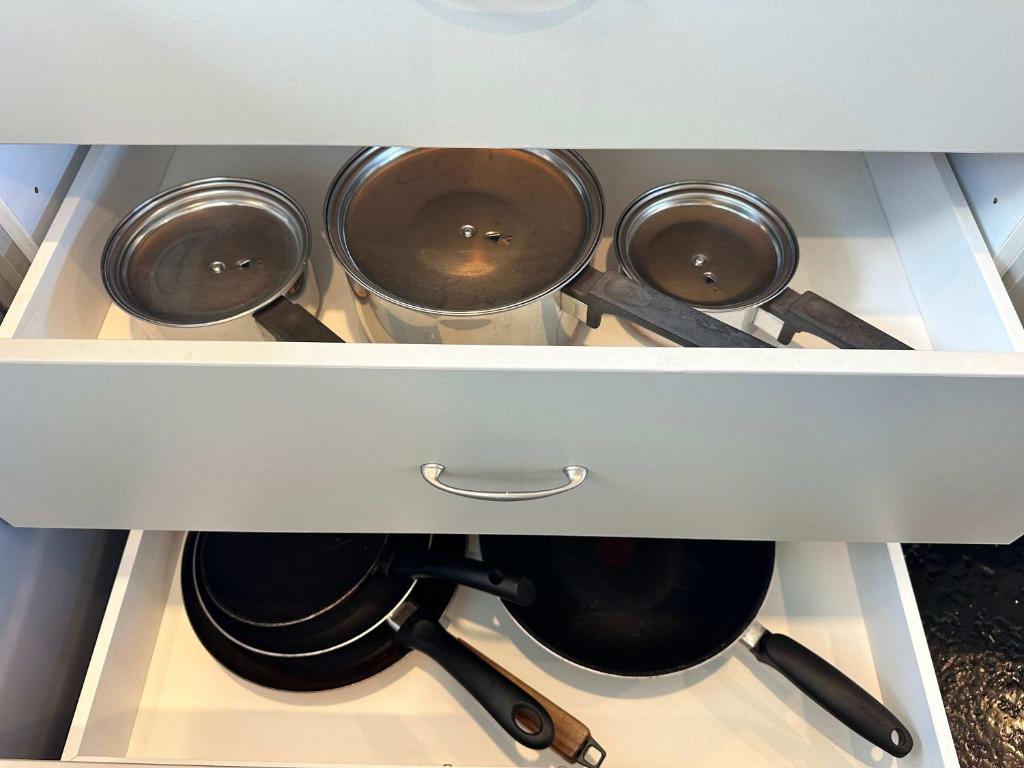 Panoramic City Views in a Modern Central Apartment - Resim 20