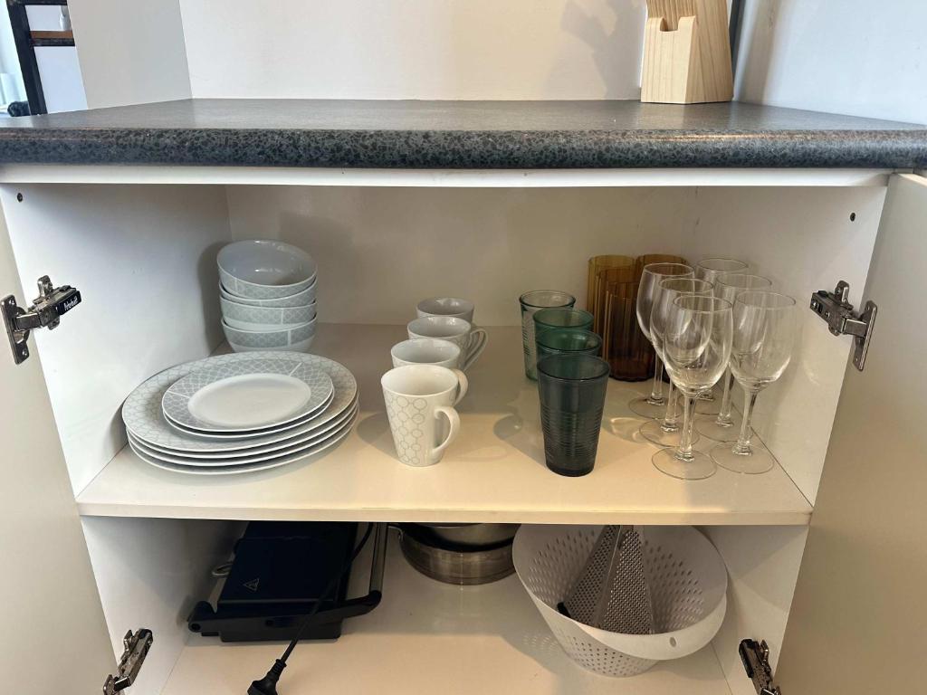 Panoramic City Views in a Modern Central Apartment - Resim 21