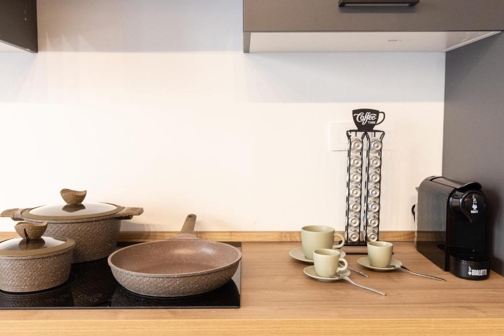 Urban Chic Luxury Suite Apartments - 11