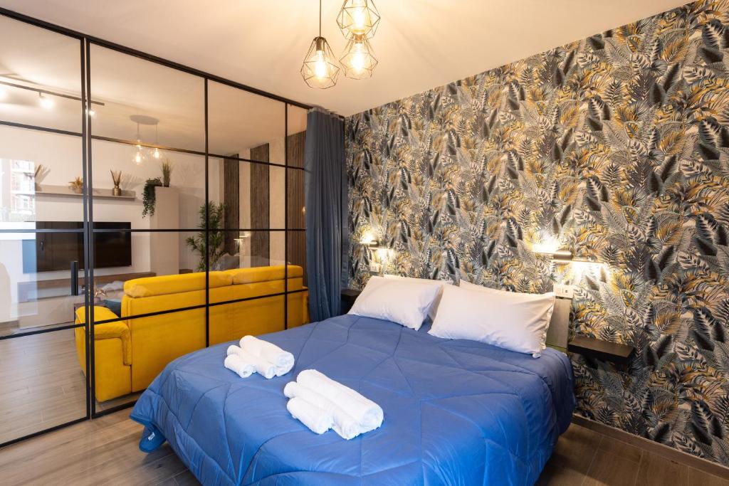 Urban Chic Luxury Suite Apartments - 6